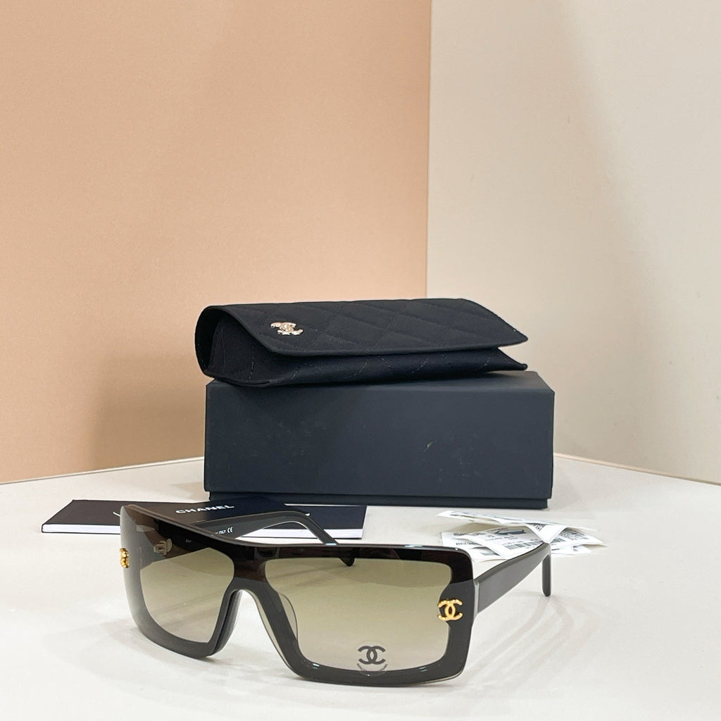 Chanel CH5507 Sunglasses product image 9, provided for visual reference and product detail review