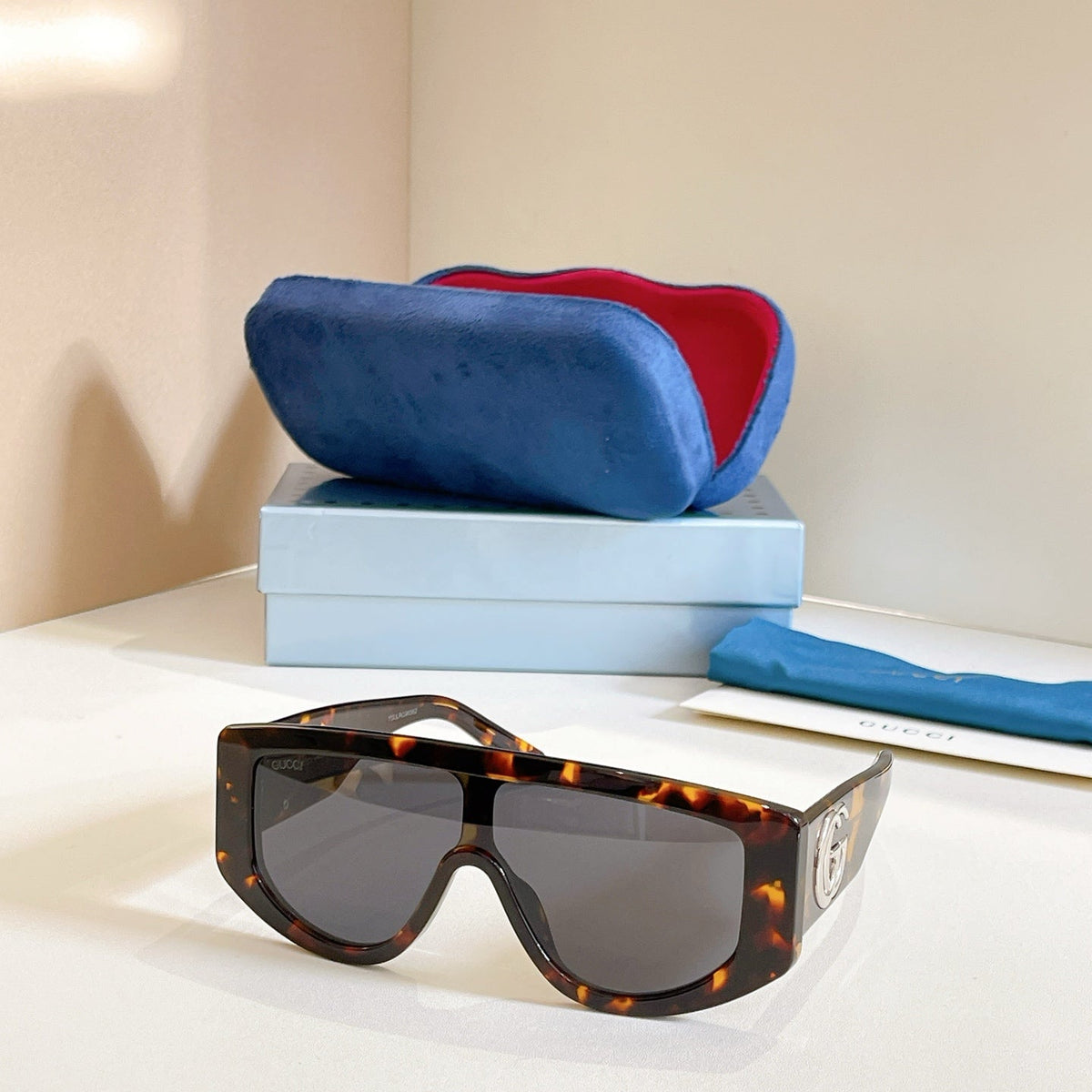 Gucci GG1950S Sunglasses product image 2, provided for visual reference and product detail review