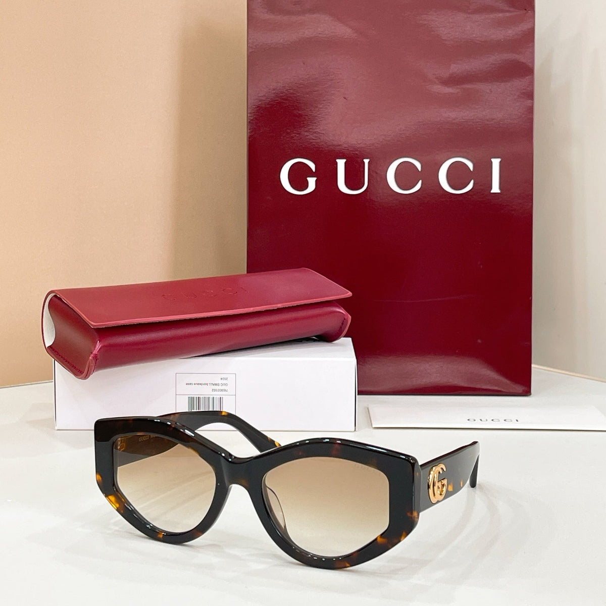 Gucci GG1549S Sunglasses product image 2, provided for visual reference and product detail review