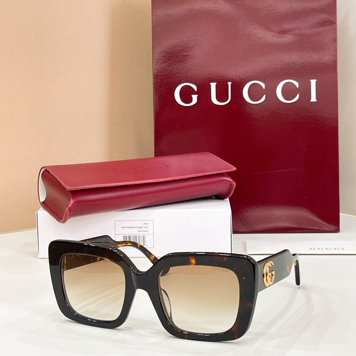 Gucci GG1560S Sunglasses product image 3, provided for visual reference and product detail review