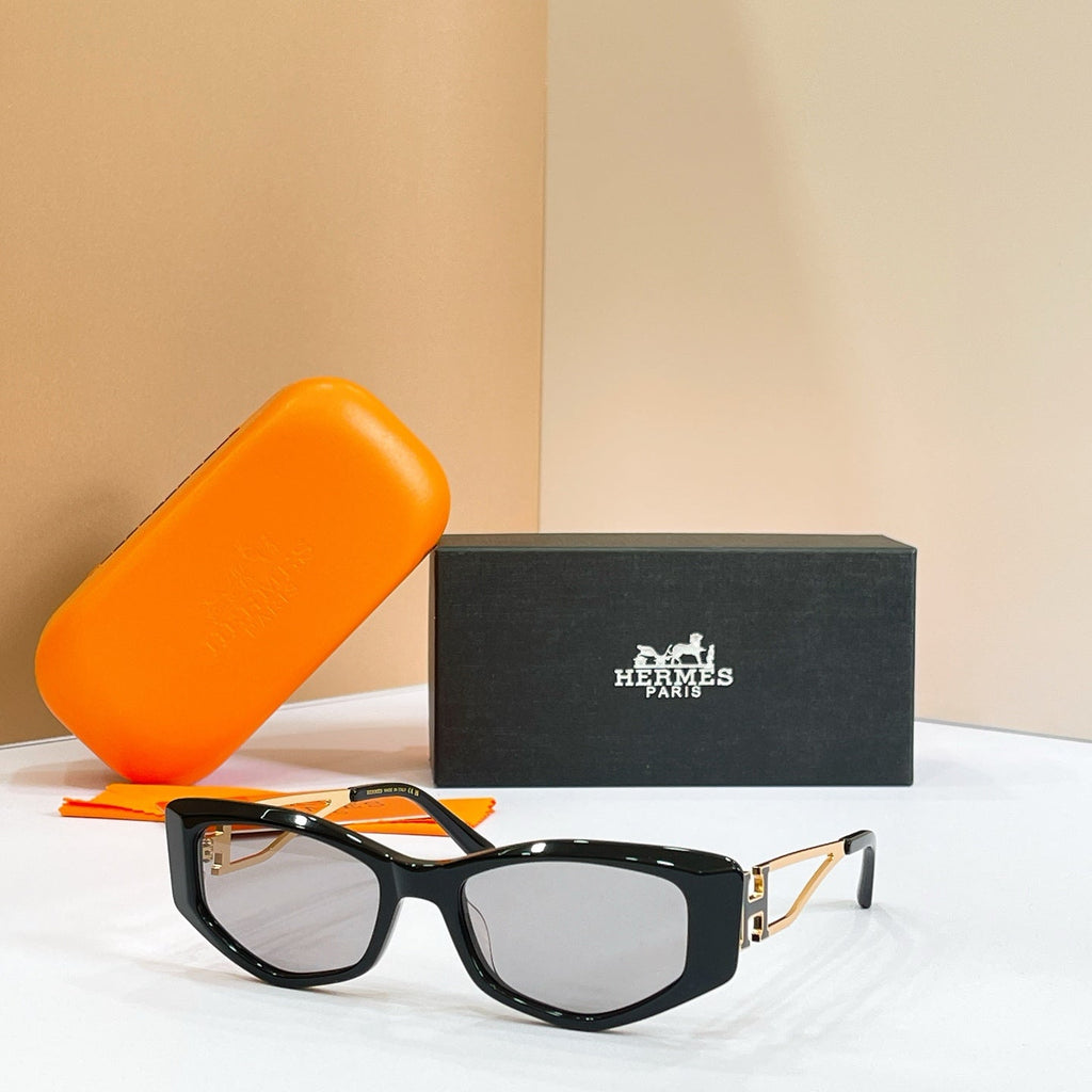 Hermes H8126S Sunglasses product image 5, provided for visual reference and product detail review