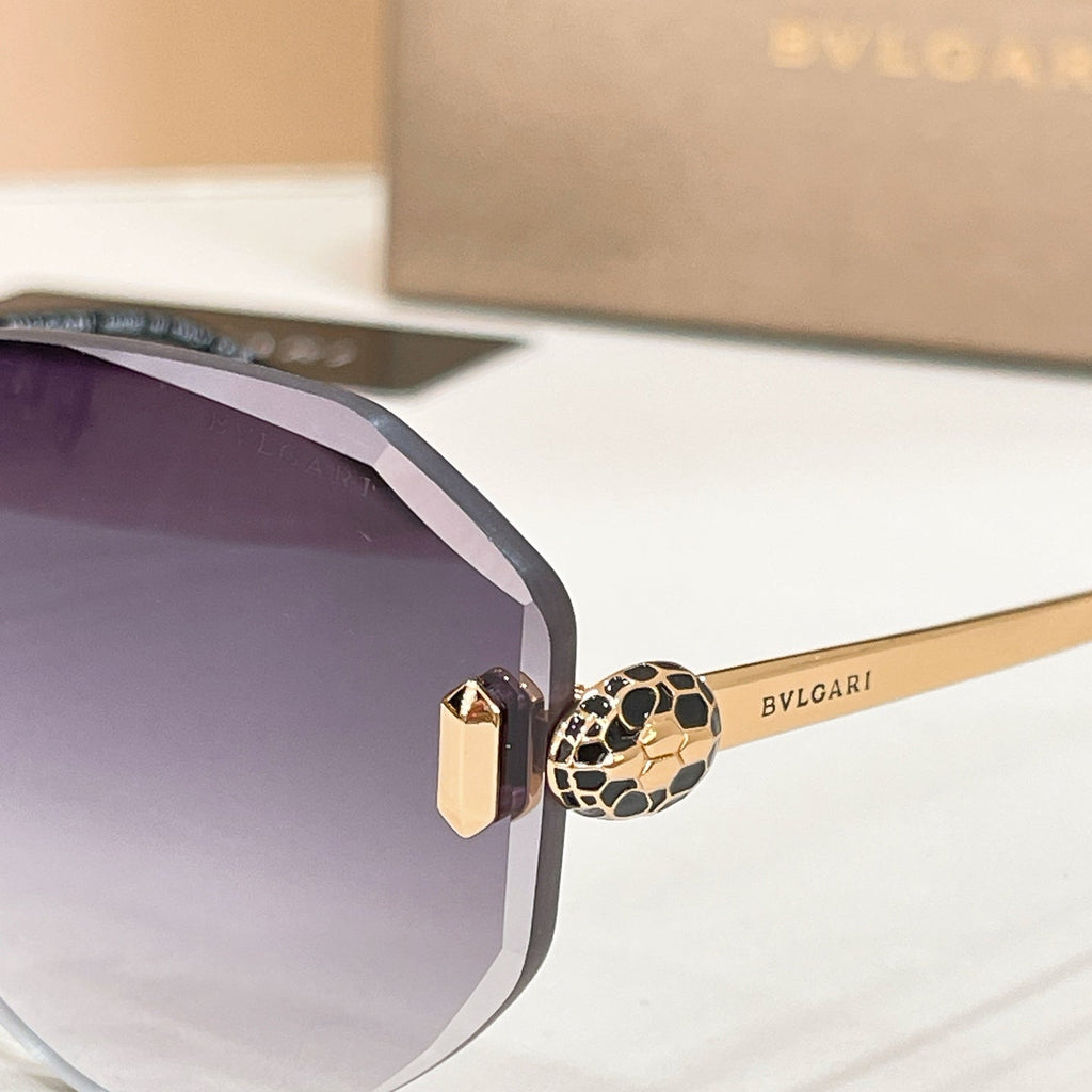 Bvlgari BV40059U Sunglasses product image 7, provided for visual reference and product detail review