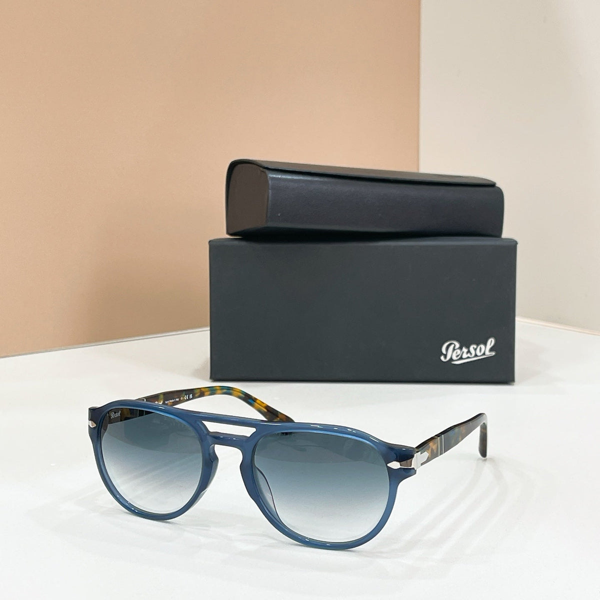 Persol 3235-S Sunglasses product image 4, provided for visual reference and product detail review