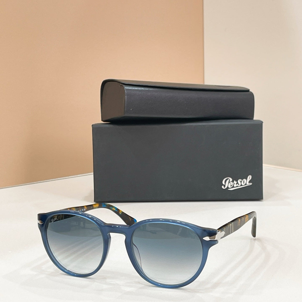 Persol 3152-S Sunglasses product image 5, provided for visual reference and product detail review