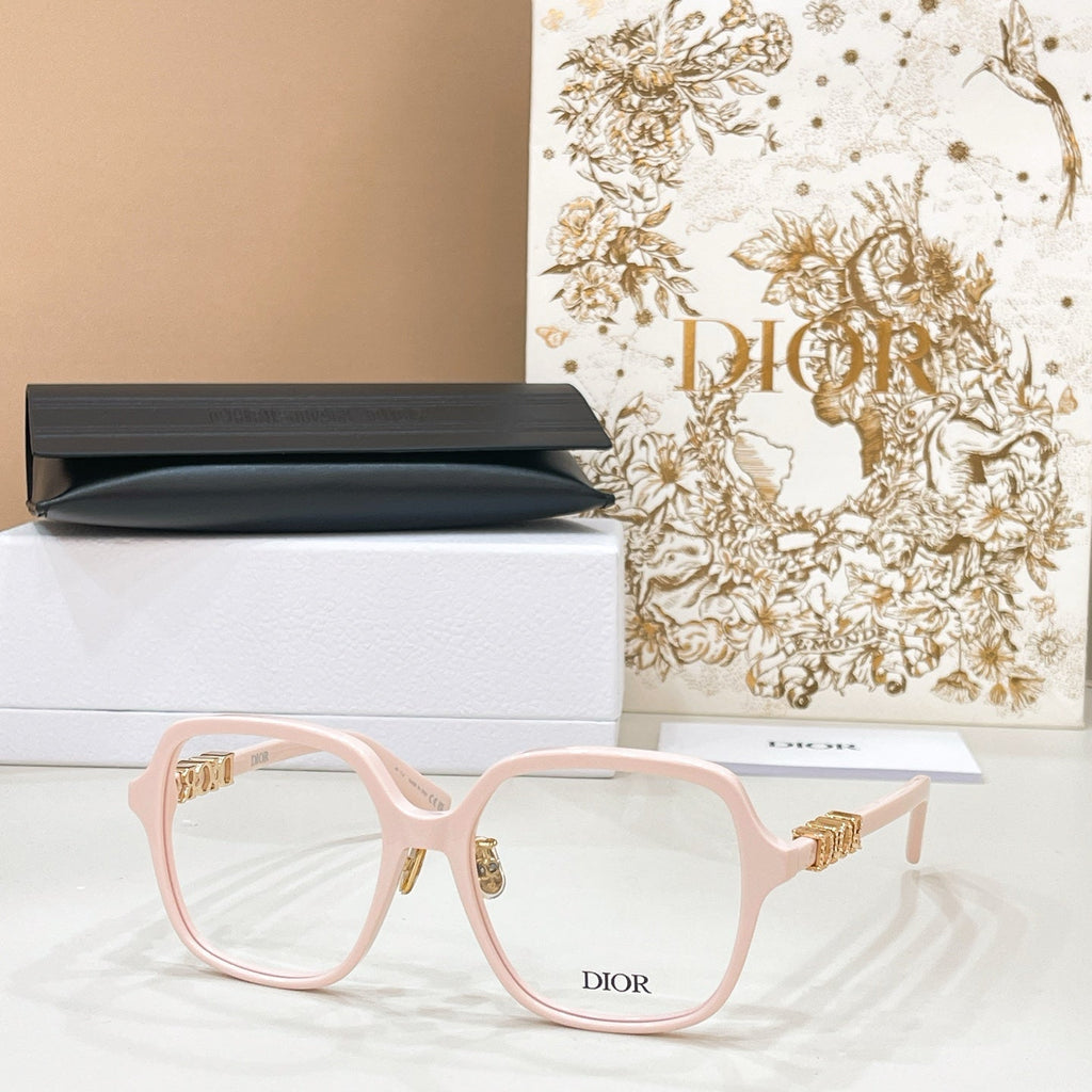 Dior Treasure S1F Sunglasses product image 3, provided for visual reference and product detail review