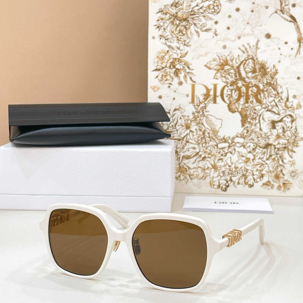 Dior Treasure S1F Sunglasses product image 5, provided for visual reference and product detail review
