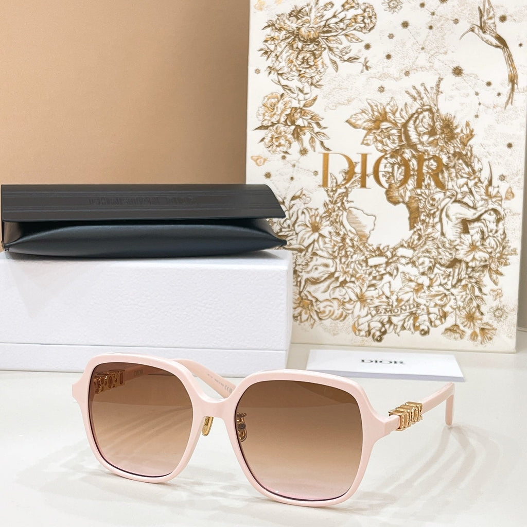 Dior Treasure S1F Sunglasses product image 10, provided for visual reference and product detail review