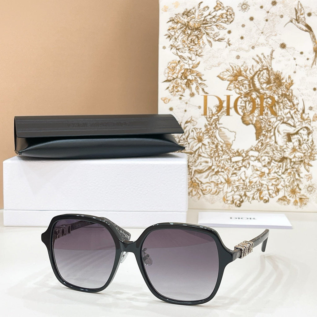 Dior Treasure S1F Sunglasses product image 12, provided for visual reference and product detail review