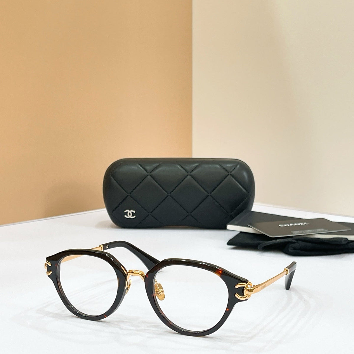 Chanel 5575 Sunglasses product image 2, provided for visual reference and product detail review