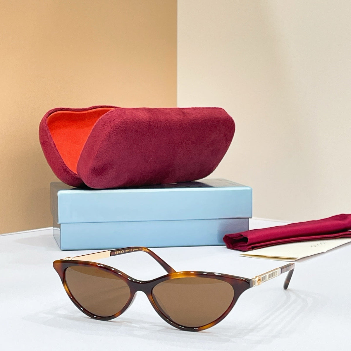 Gucci GG2211S Sunglasses product image 2, provided for visual reference and product detail review