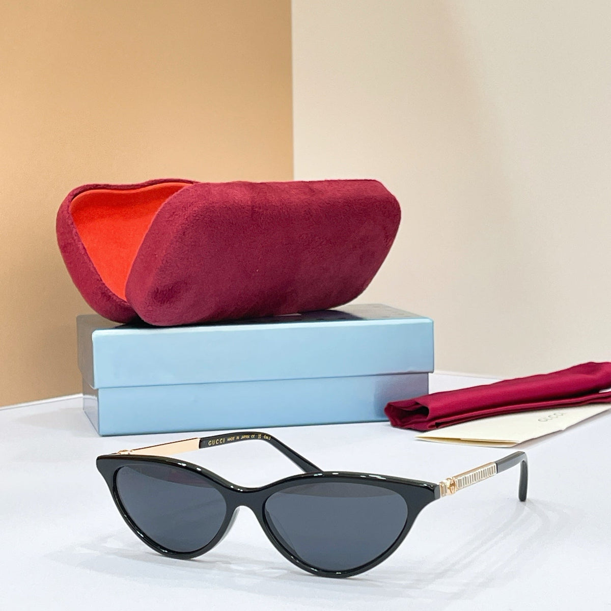 Gucci GG2211S Sunglasses product image 5, provided for visual reference and product detail review