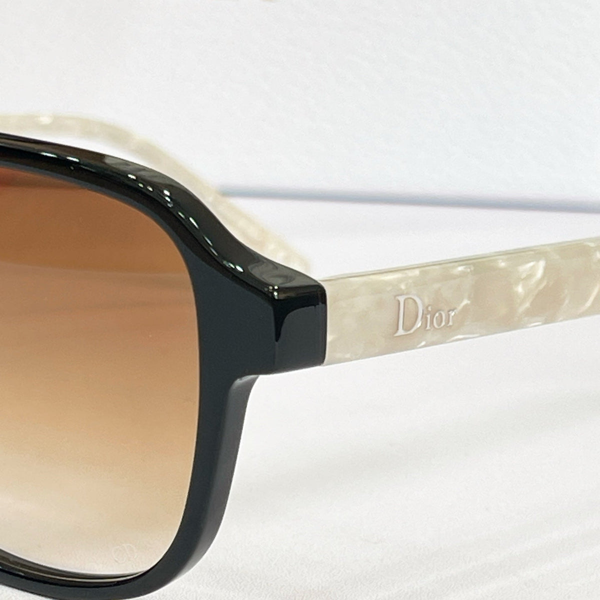 Dior Ribbon A1L Sunglasses product image 9, provided for visual reference and product detail review