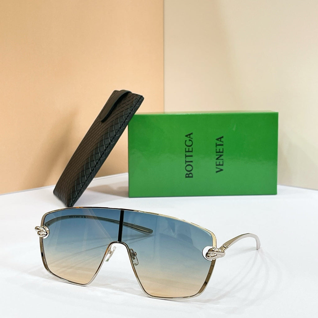 Bottega Veneta BV1515S Sunglasses product image 2, provided for visual reference and product detail review