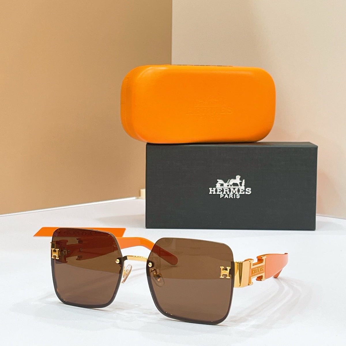 Hermes H8021 Eyeglass Frames product image 5, provided for visual reference and product detail review