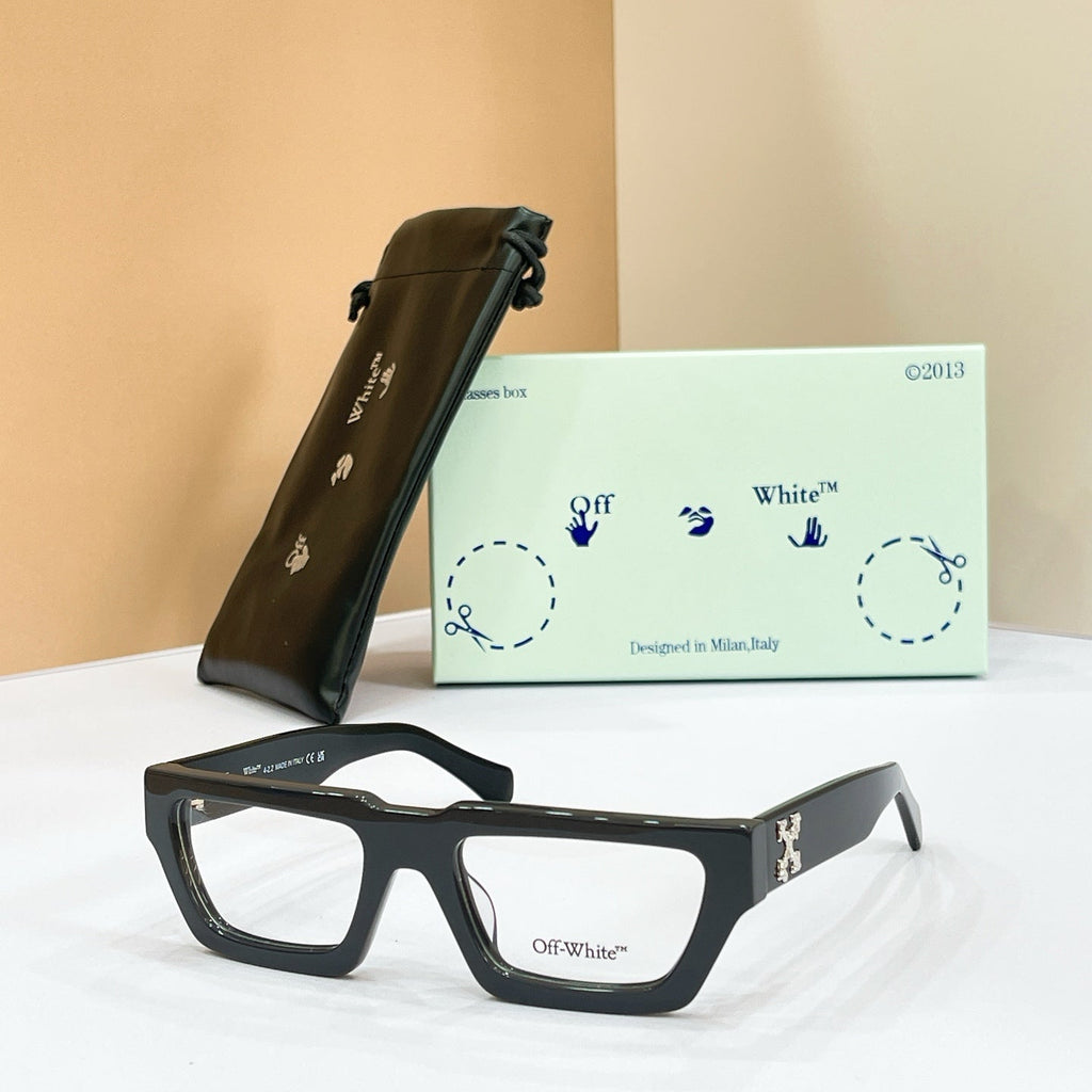 Off-White Oer 1002 Sunglasses product image 1, provided for visual reference and product detail review