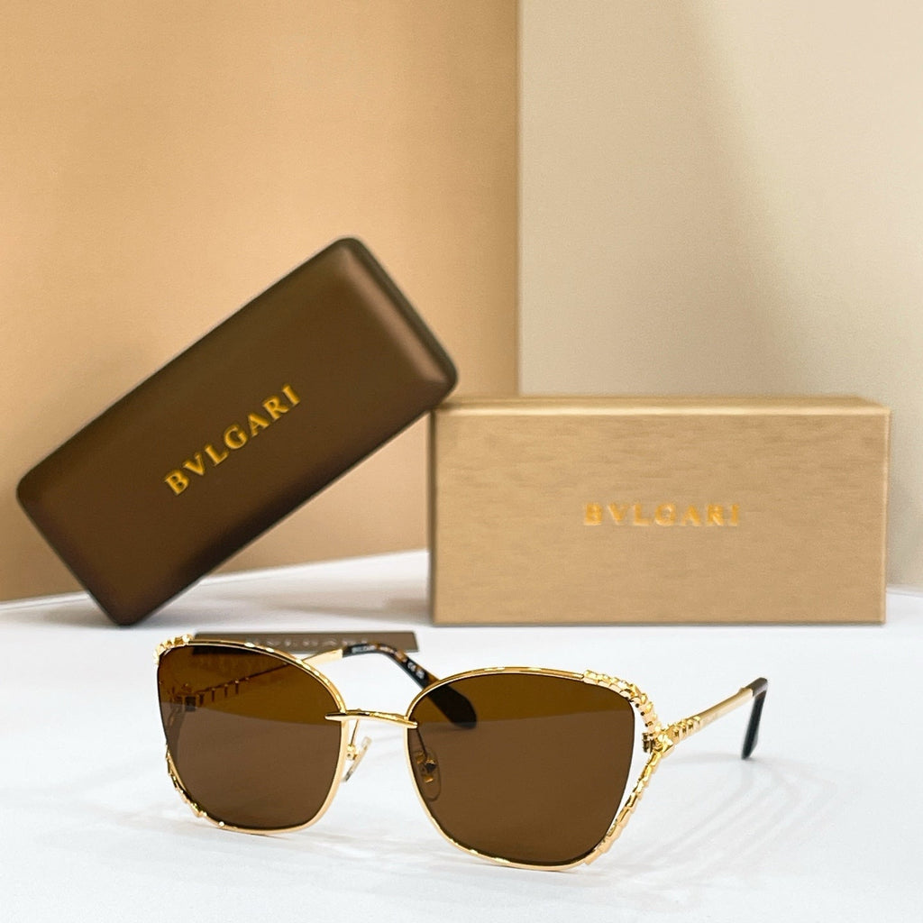 Bvlgari BV40081U Sunglasses product image 2, provided for visual reference and product detail review