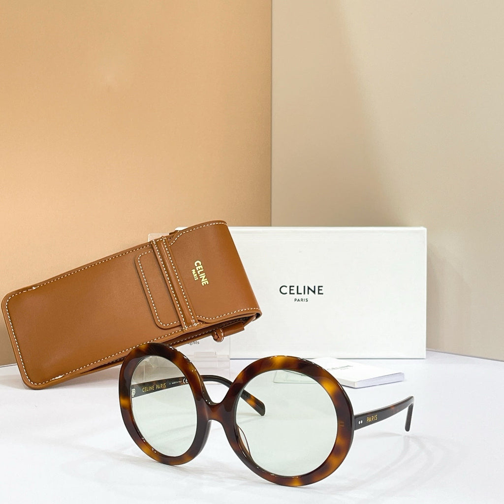 Celine CL40345I Sunglasses product image 3, provided for visual reference and product detail review
