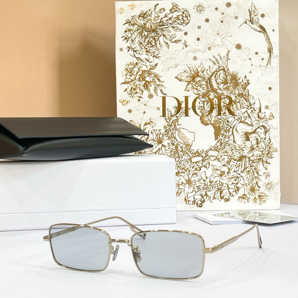 Dior DiorBlackSuit S21U Sunglasses product image 6, provided for visual reference and product detail review