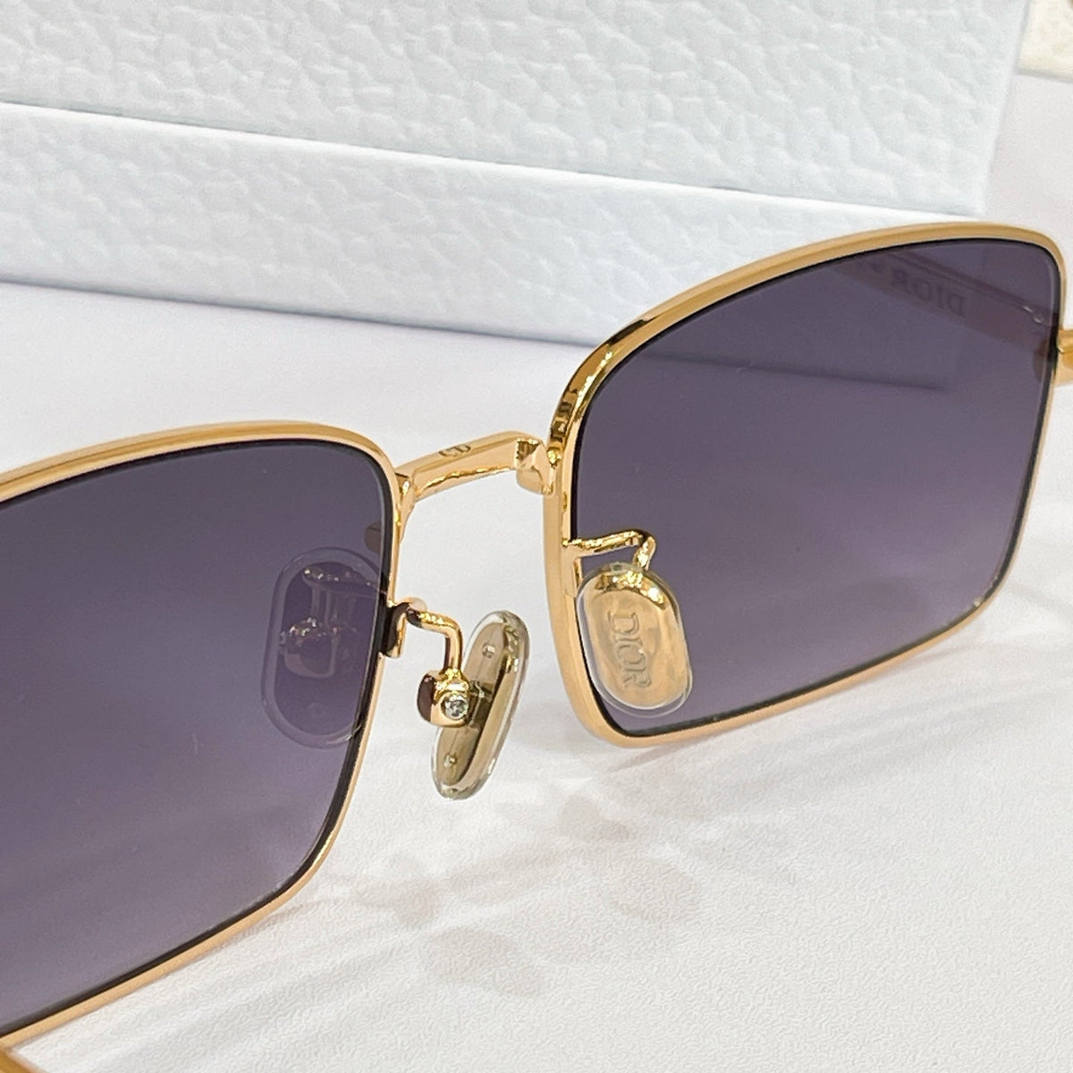 Dior DiorBlackSuit S21U Sunglasses product image 9, provided for visual reference and product detail review