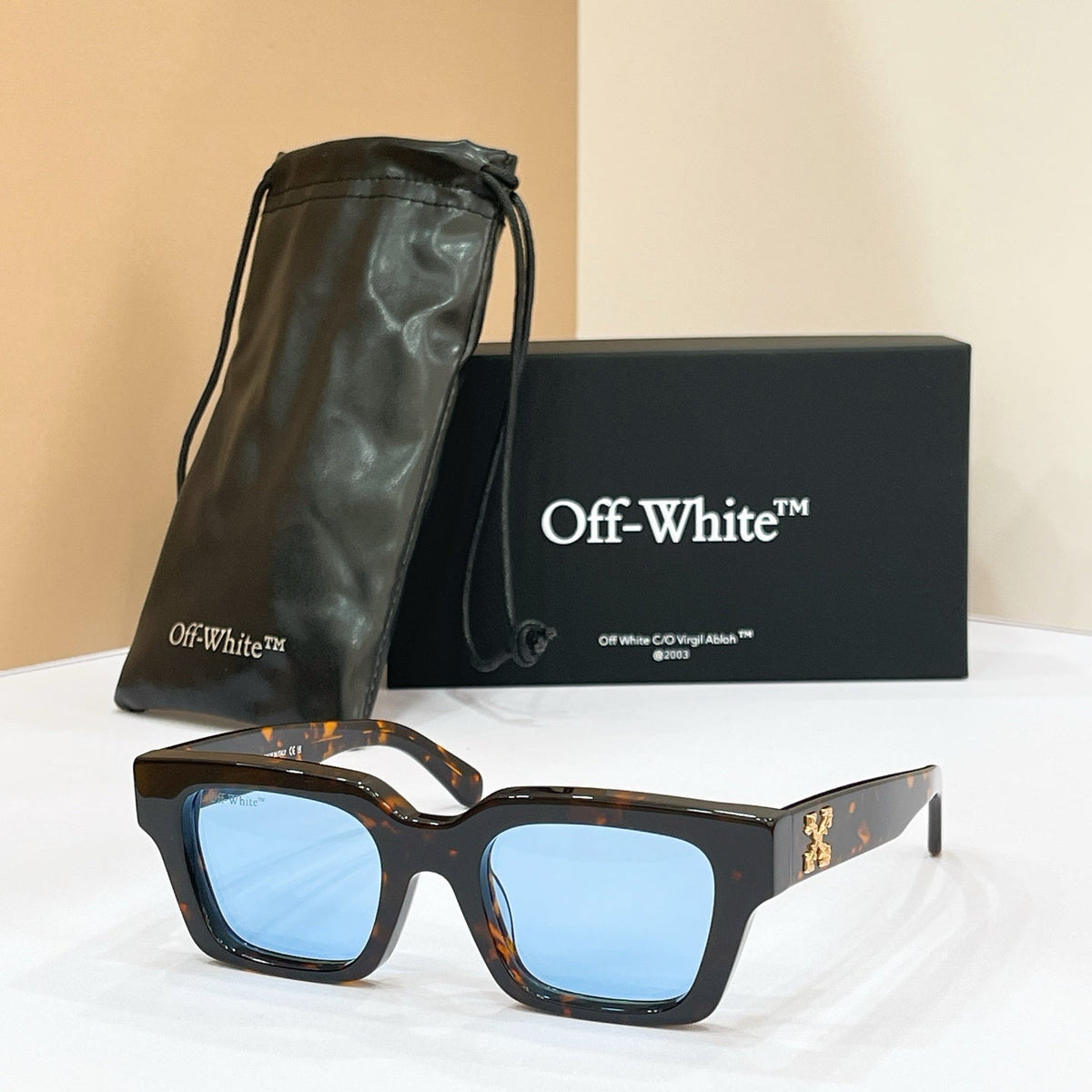 Off-White OERI1008 Eyeglass Frames product image 1, provided for visual reference and product detail review