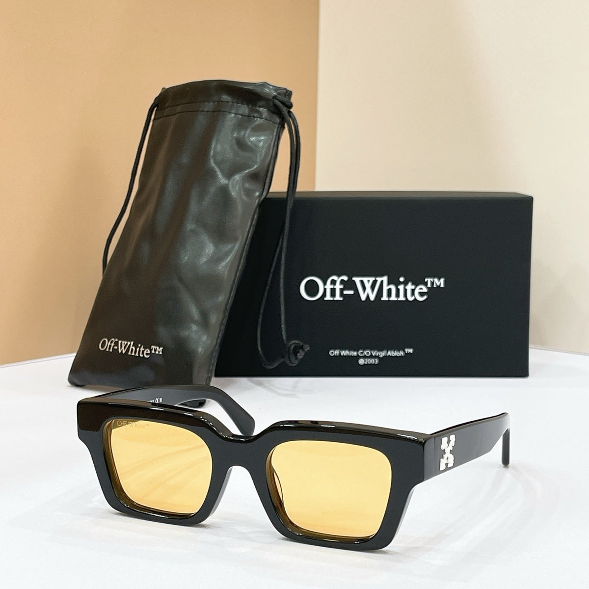 Off-White OERI1008 Eyeglass Frames product image 2, provided for visual reference and product detail review