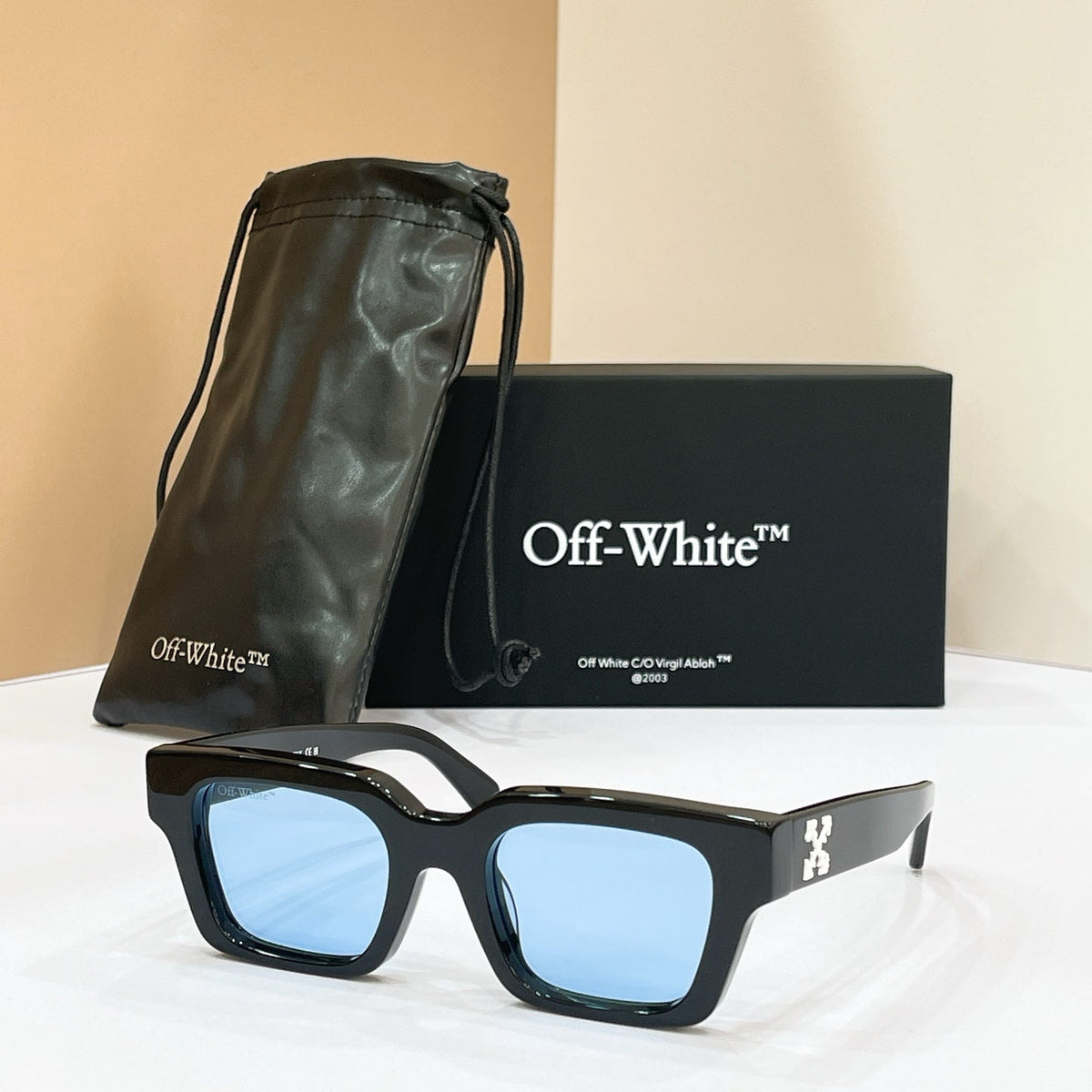 Off-White OERI1008 Eyeglass Frames product image 3, provided for visual reference and product detail review