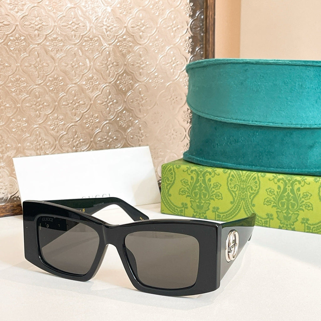 Gucci GG1842S Sunglasses product image 1, provided for visual reference and product detail review