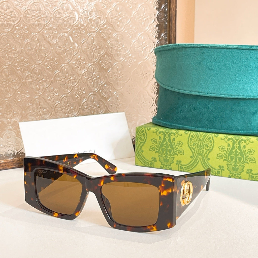 Gucci GG1842S Sunglasses product image 3, provided for visual reference and product detail review