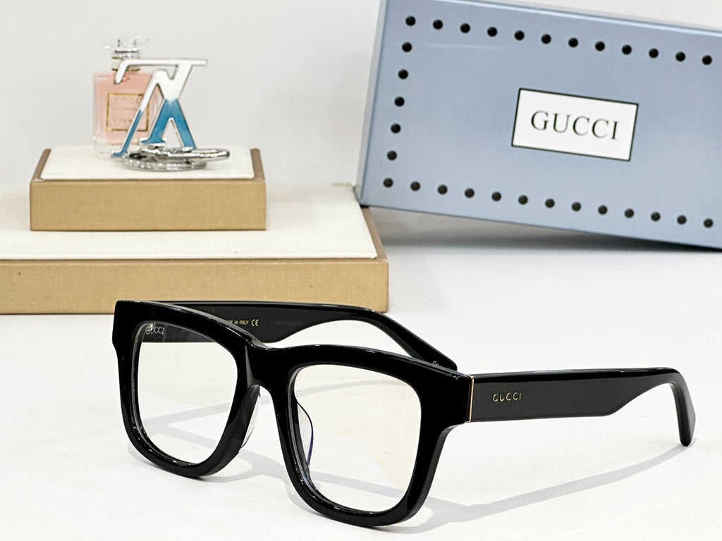 Gucci GG1135S Sunglasses product image 8, provided for visual reference and product detail review