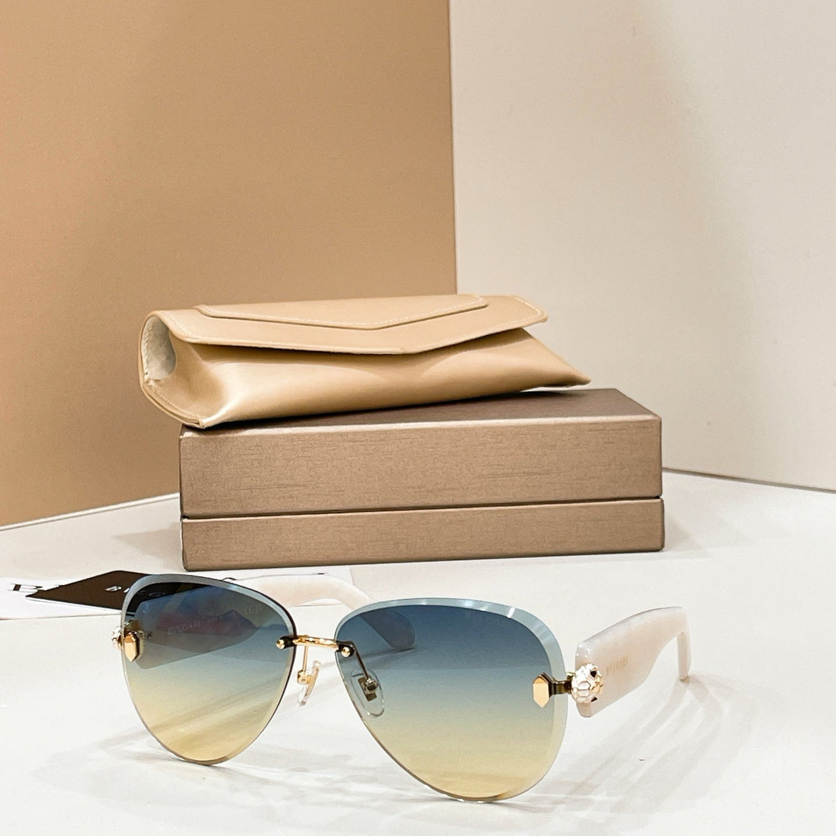 Bvlgari BV40075U Sunglasses product image 2, provided for visual reference and product detail review