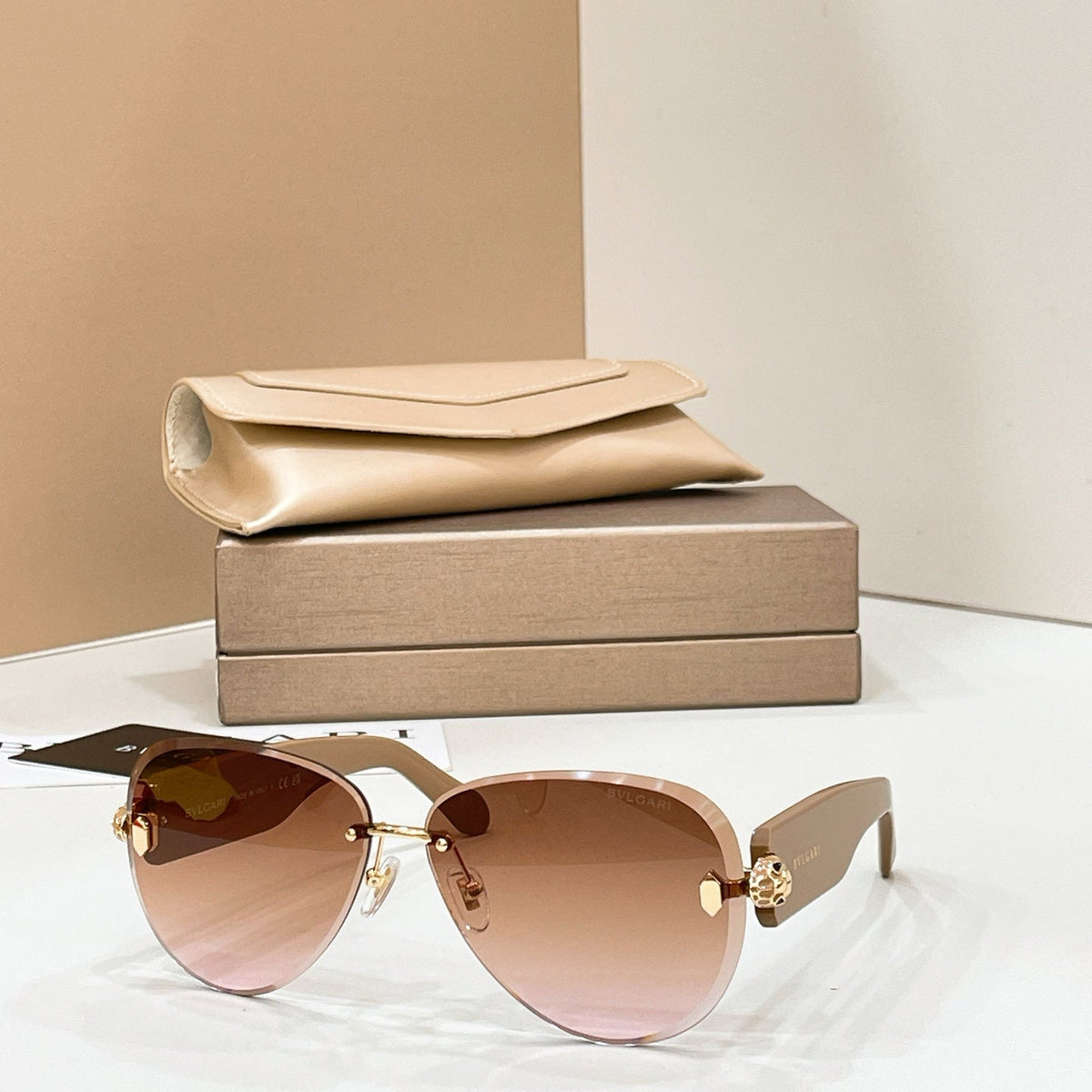 Bvlgari BV40075U Sunglasses product image 3, provided for visual reference and product detail review