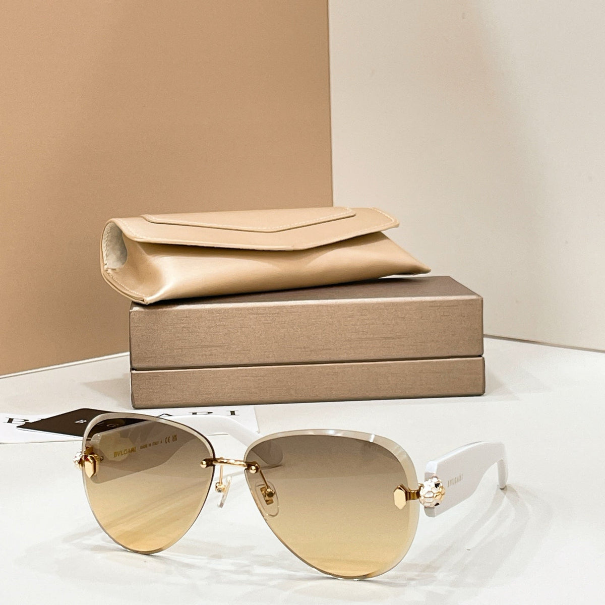 Bvlgari BV40075U Sunglasses product image 6, provided for visual reference and product detail review