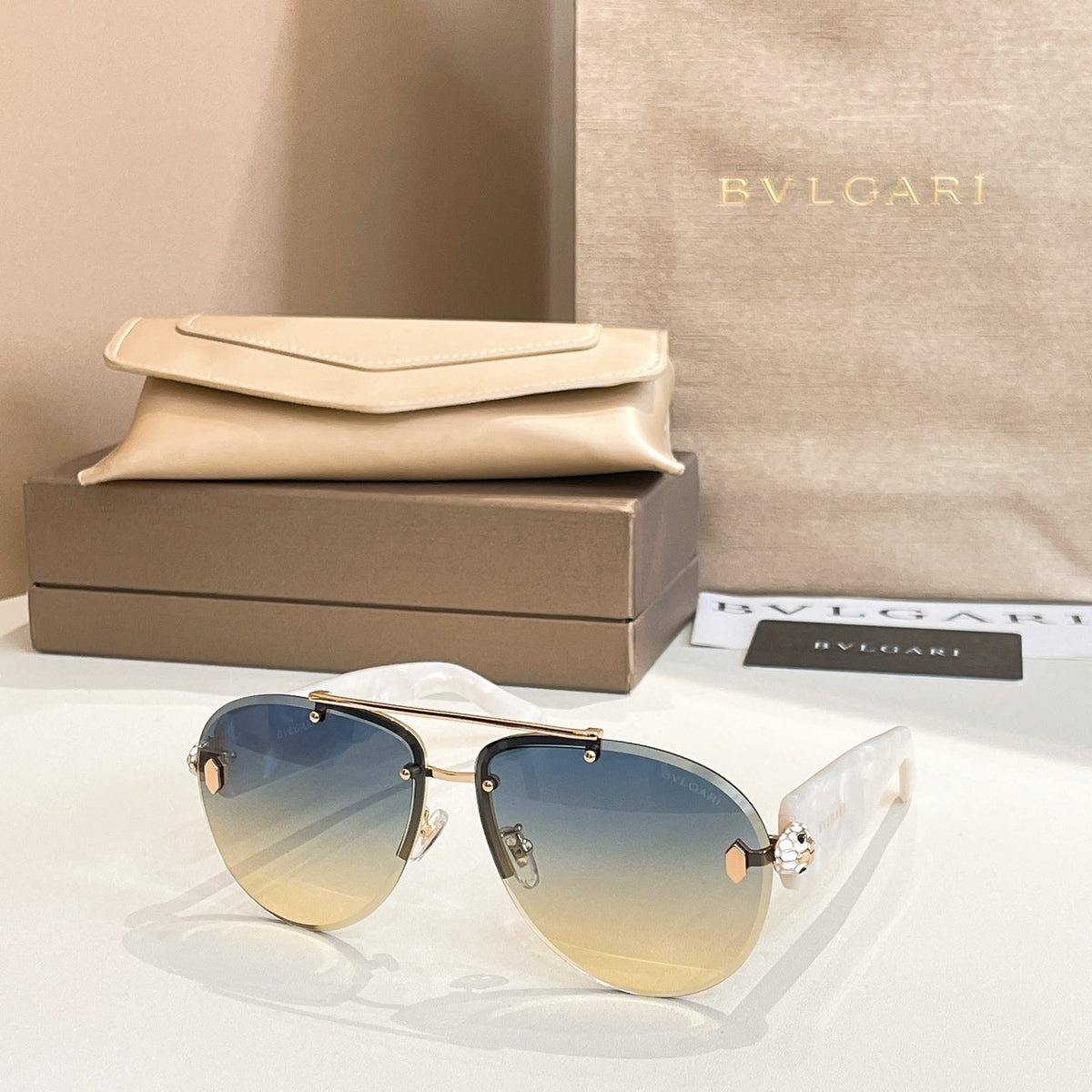 Bvlgari BV40091U Sunglasses product image 5, provided for visual reference and product detail review