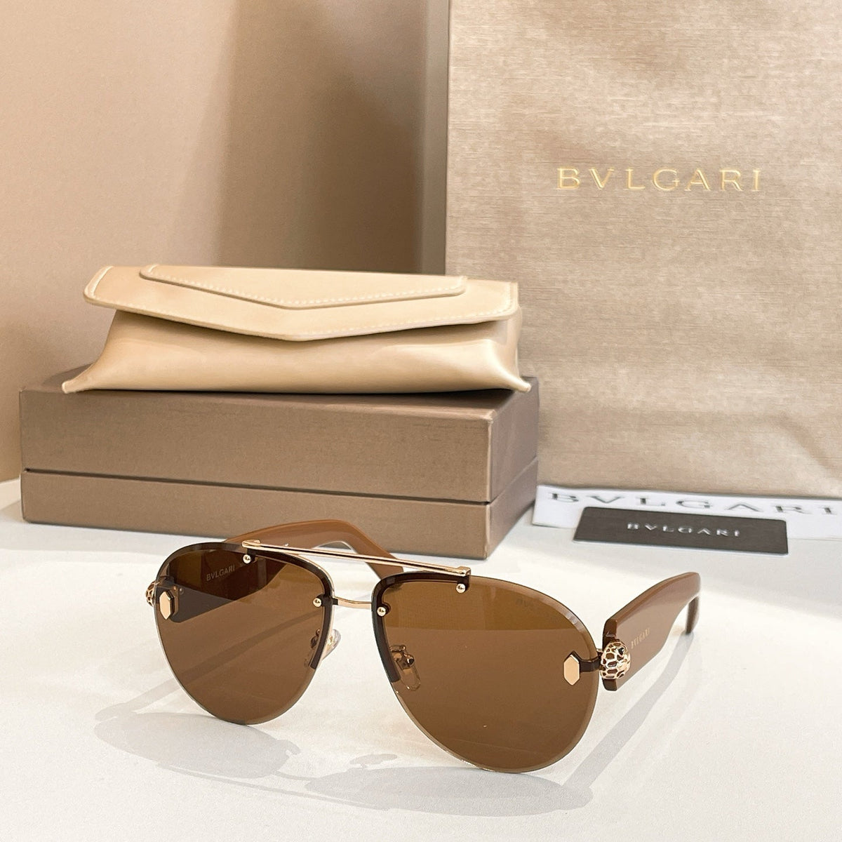 Bvlgari BV40091U Sunglasses product image 8, provided for visual reference and product detail review