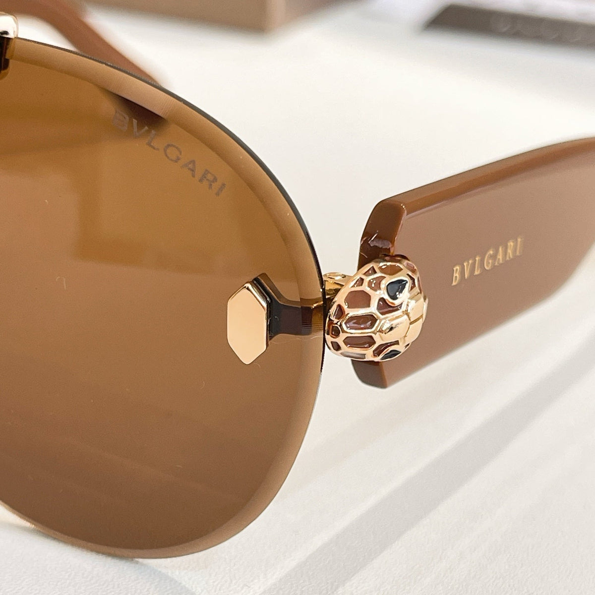 Bvlgari BV40091U Sunglasses product image 9, provided for visual reference and product detail review