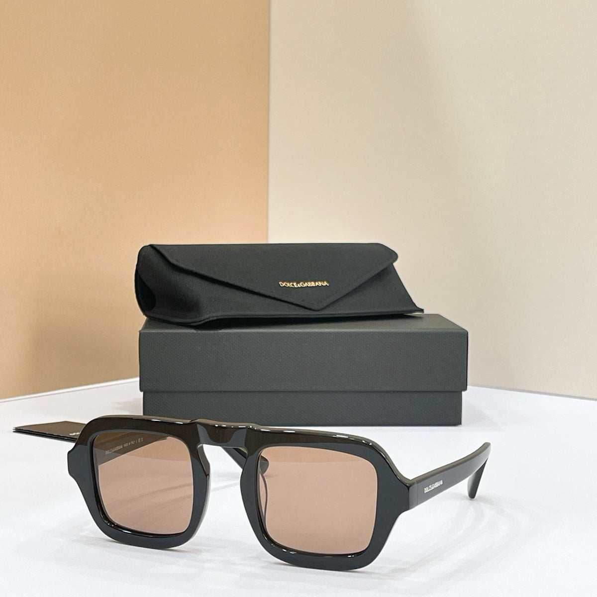 Dolce & Gabbana DG4553 Sunglasses product image 2, provided for visual reference and product detail review