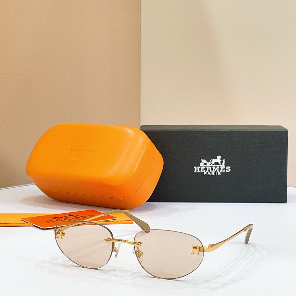 Hermes H8028 Sunglasses product image 6, provided for visual reference and product detail review
