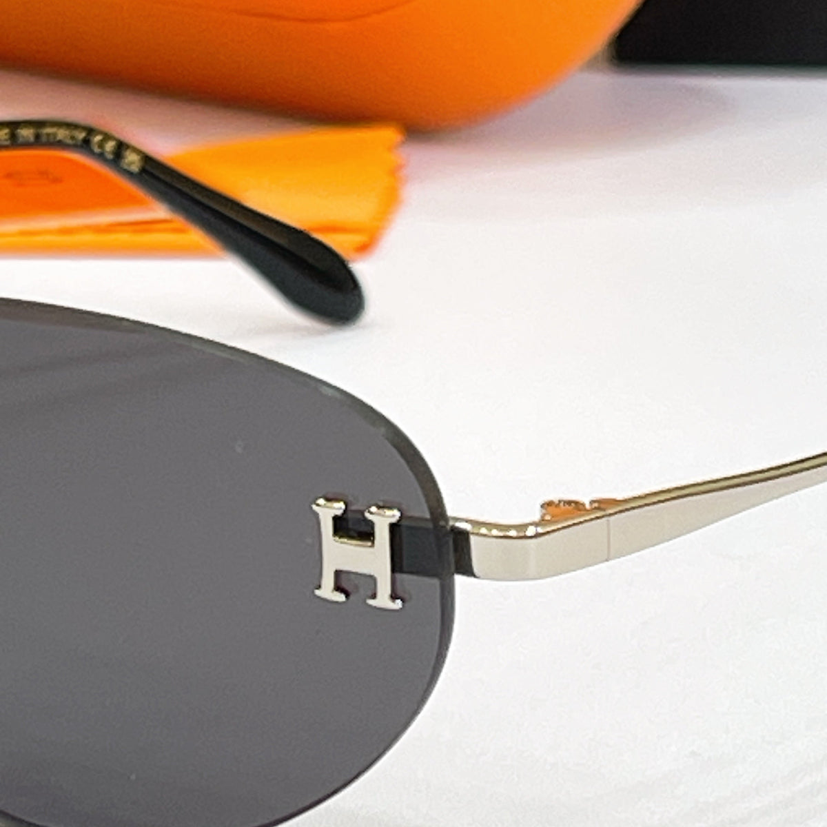 Hermes H8028 Sunglasses product image 9, provided for visual reference and product detail review