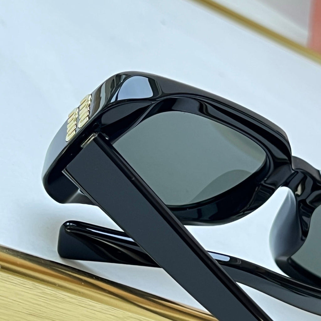 Miu Miu SMU B13-F Sunglasses product image 8, provided for visual reference and product detail review