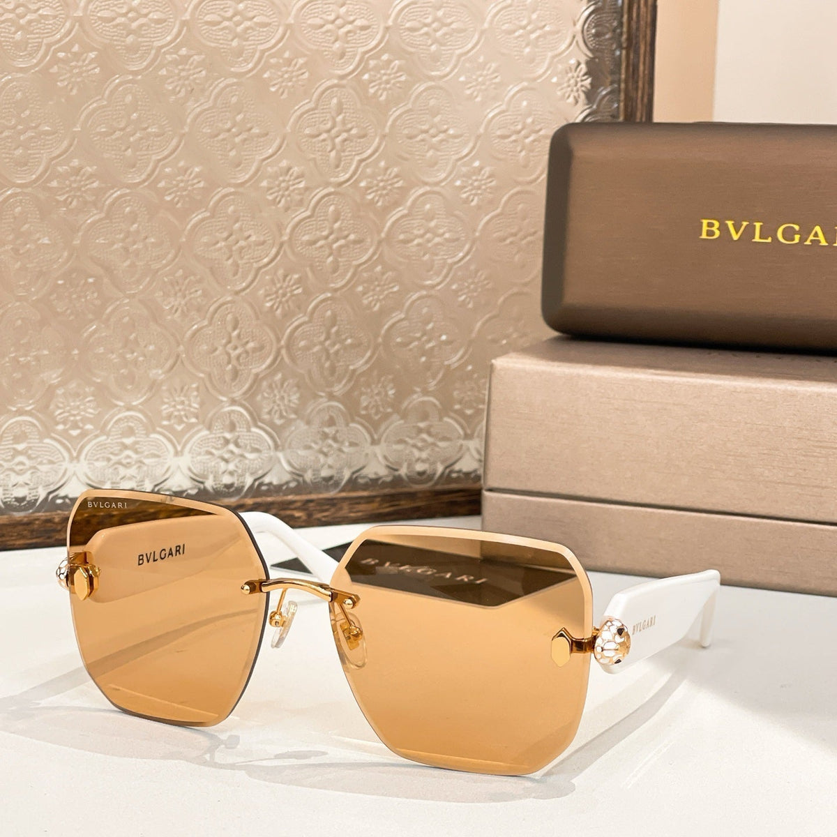 Bvlgari BV40009I Sunglasses product image 6, provided for visual reference and product detail review