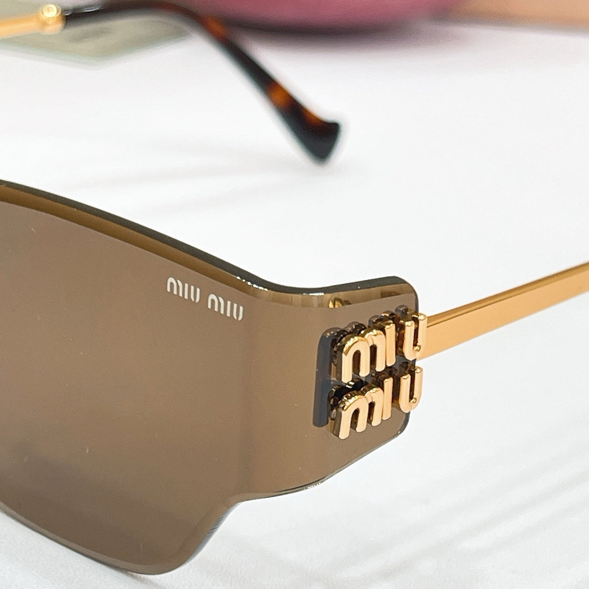 Miu Miu MU 176AV Sunglasses product image 7, provided for visual reference and product detail review