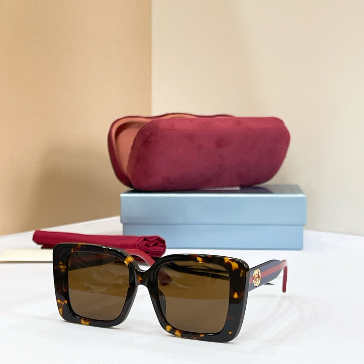 Gucci GG1861S Sunglasses product image 5, provided for visual reference and product detail review