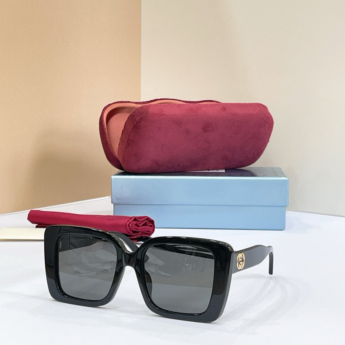 Gucci GG1861S Sunglasses product image 6, provided for visual reference and product detail review