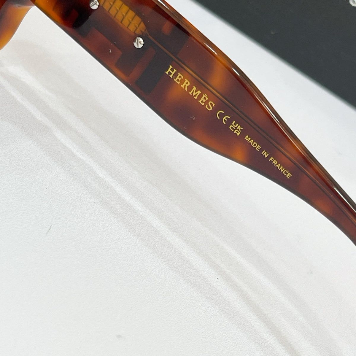 Hermes 9713 Sunglasses product image 9, provided for visual reference and product detail review