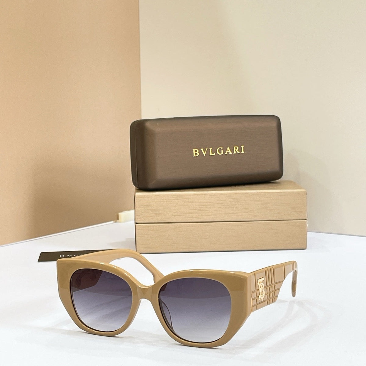 Burberry BE6020 Sunglasses product image 2, provided for visual reference and product detail review