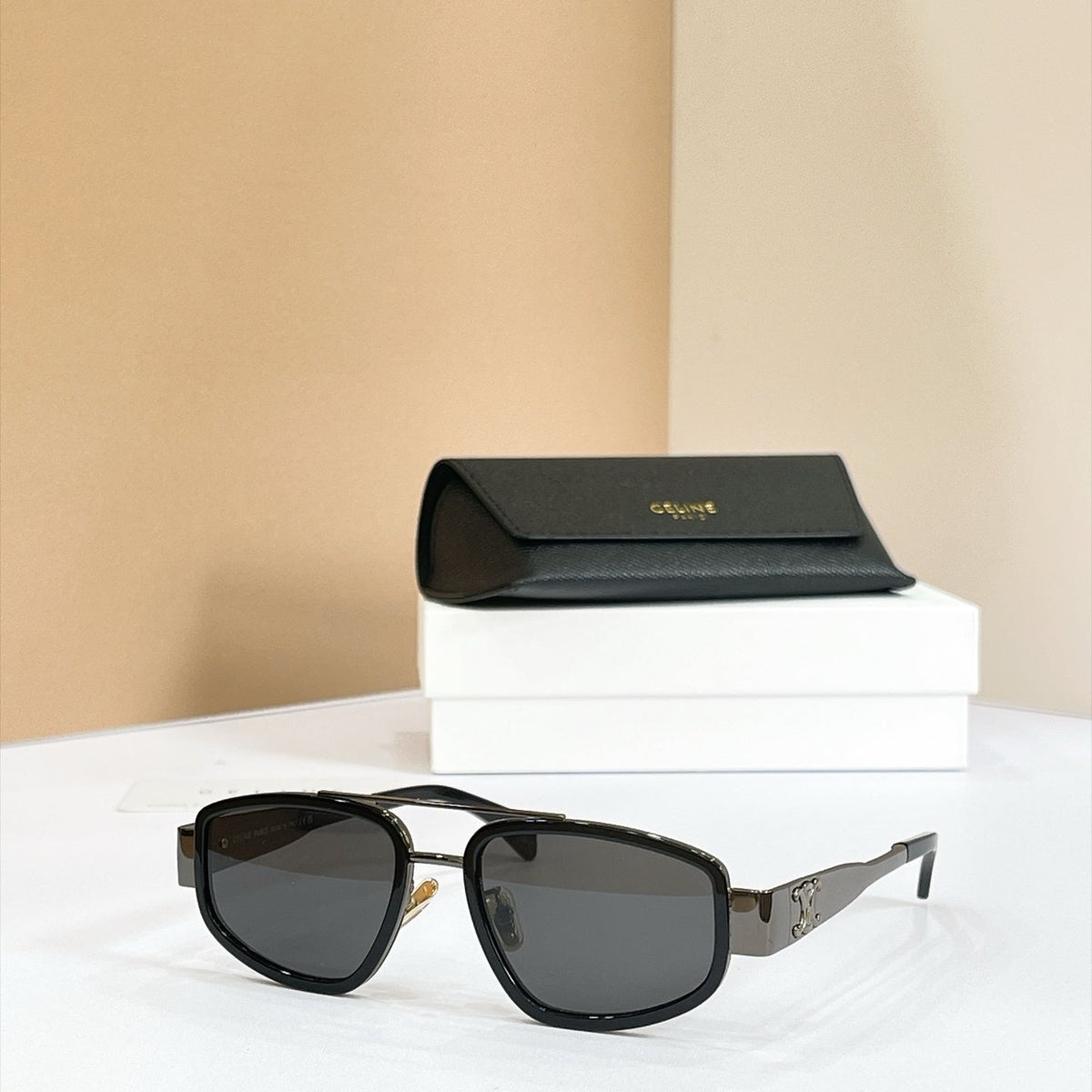 Celine CL40337F Sunglasses product image 3, provided for visual reference and product detail review