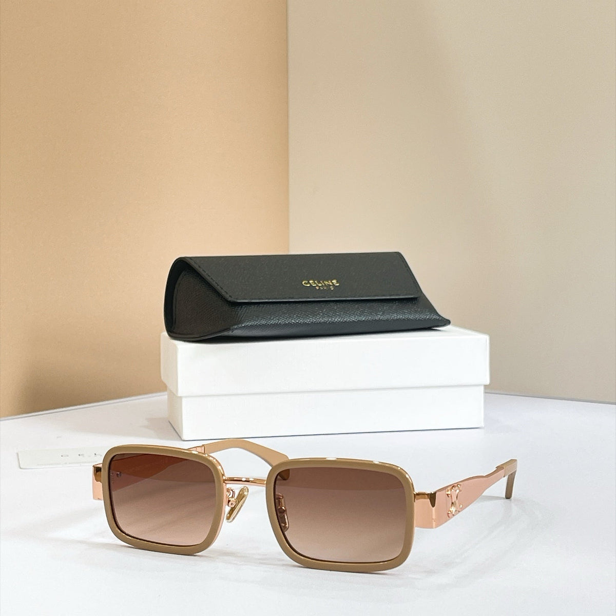 Celine CL40335F Sunglasses product image 4, provided for visual reference and product detail review