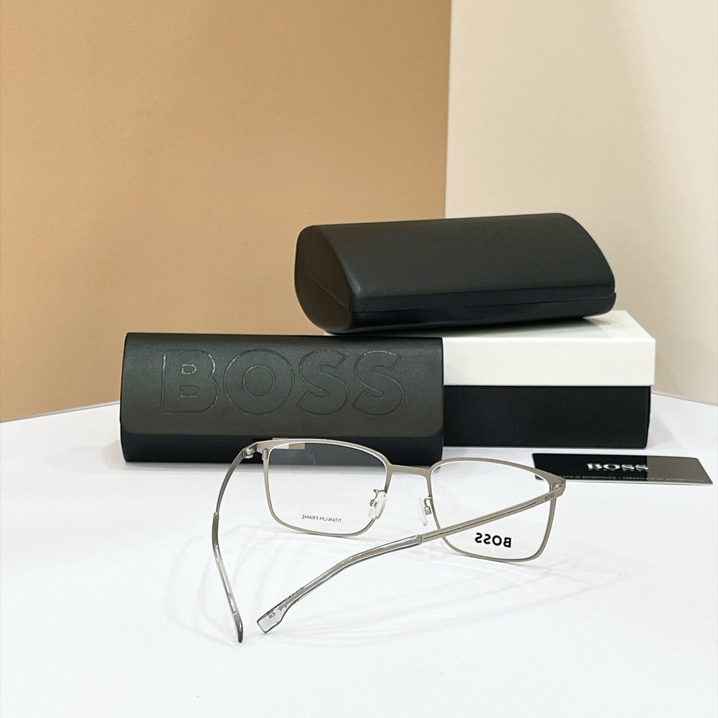 BOSS 1823 Sunglasses product image 4, provided for visual reference and product detail review