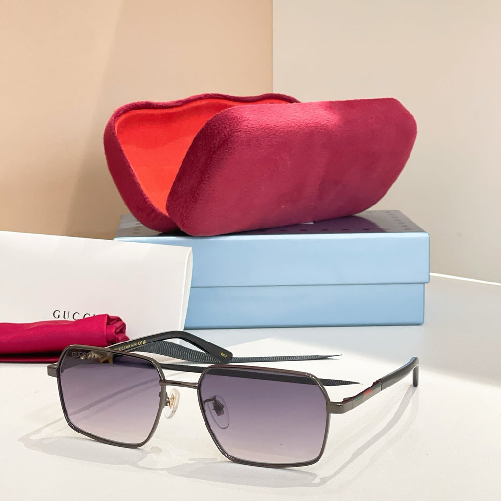 Gucci GG2079S Sunglasses product image 1, provided for visual reference and product detail review