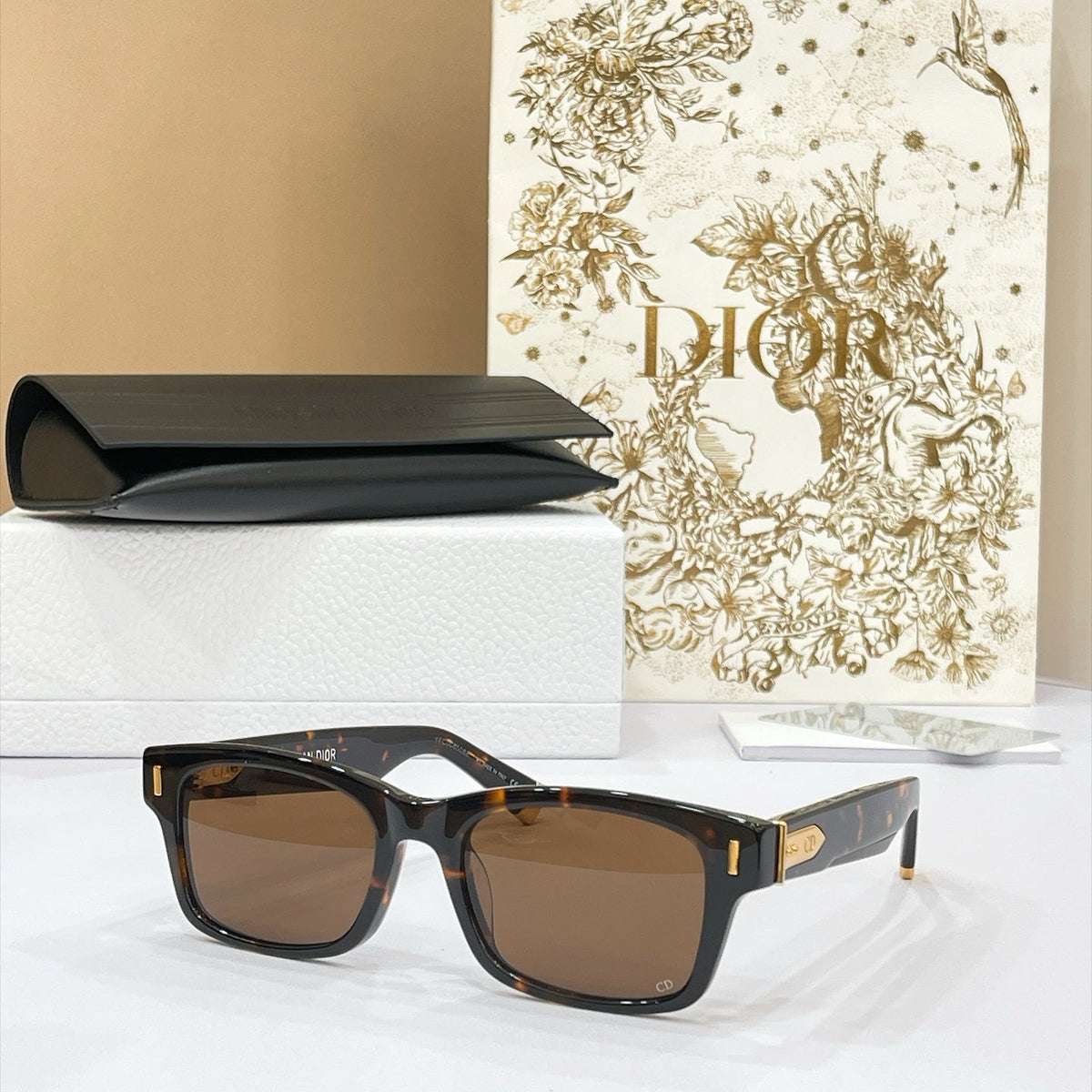 Dior Tailoring S3F Sunglasses product image 5, provided for visual reference and product detail review